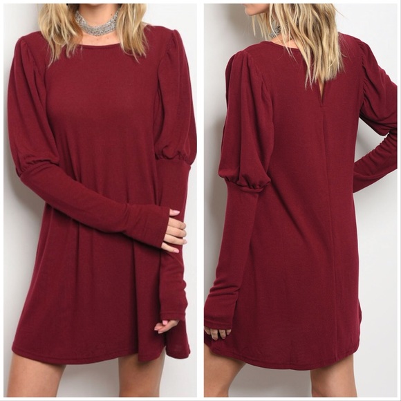 Dresses & Skirts - ❤️Beautiful Burgundy dress long sleeve❤️
